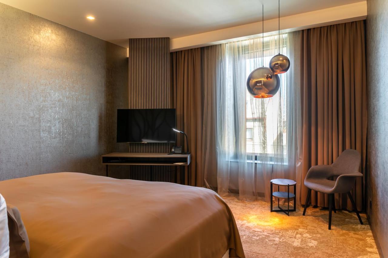 Hotel Theatre 4*