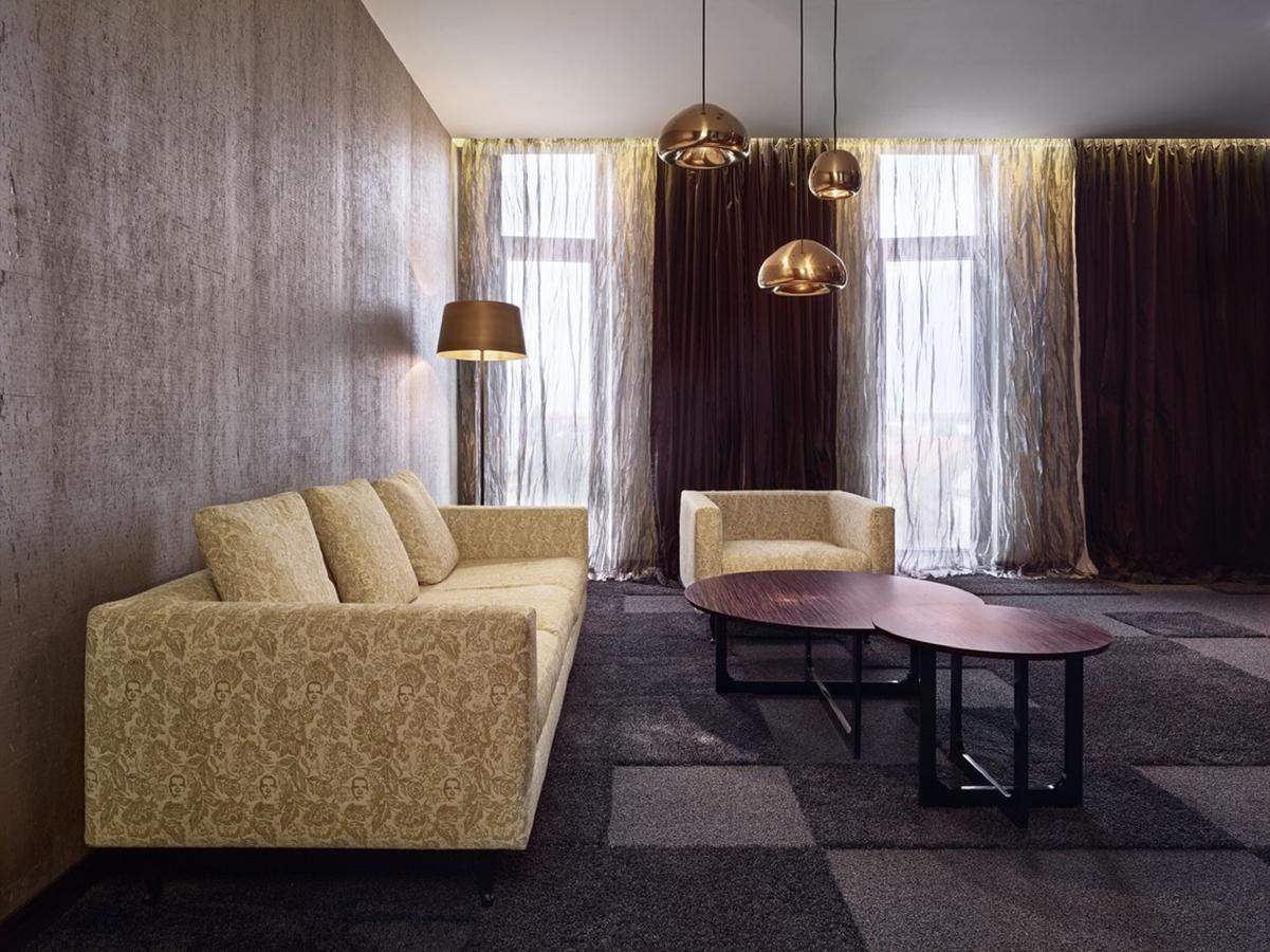 Hotel Theatre 4*